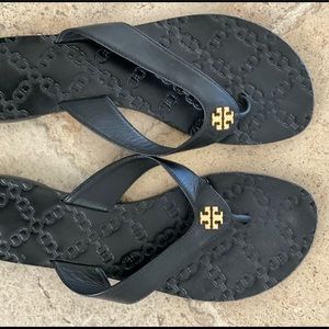 *SOLD* Tory Burch flip flops